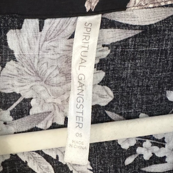 Spiritual Gangster Black Floral Kimono Open Tie Front Kimono Duster - Picture 9 of 13